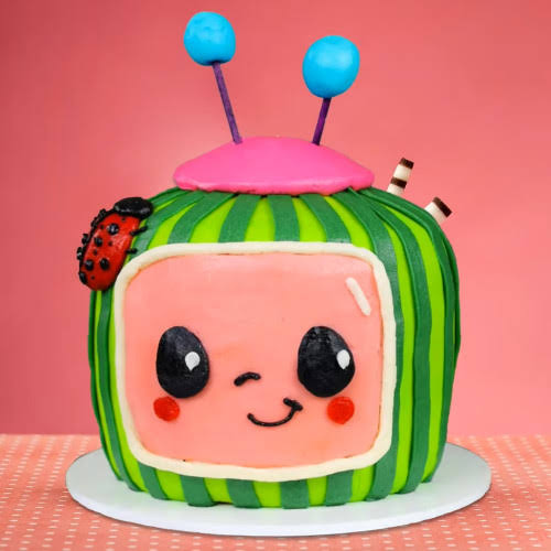 Customized Cakes (2 KG)