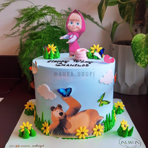Customized Cakes (2.2 KG)